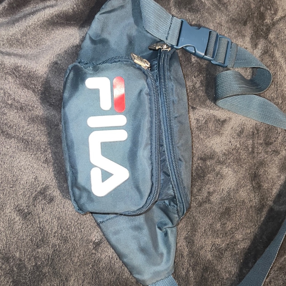 FIla pouch